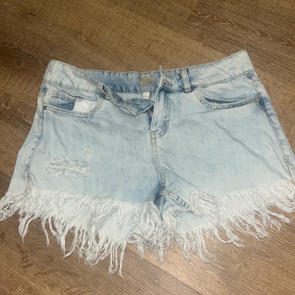 Juniors Light Wash Jean Shorts